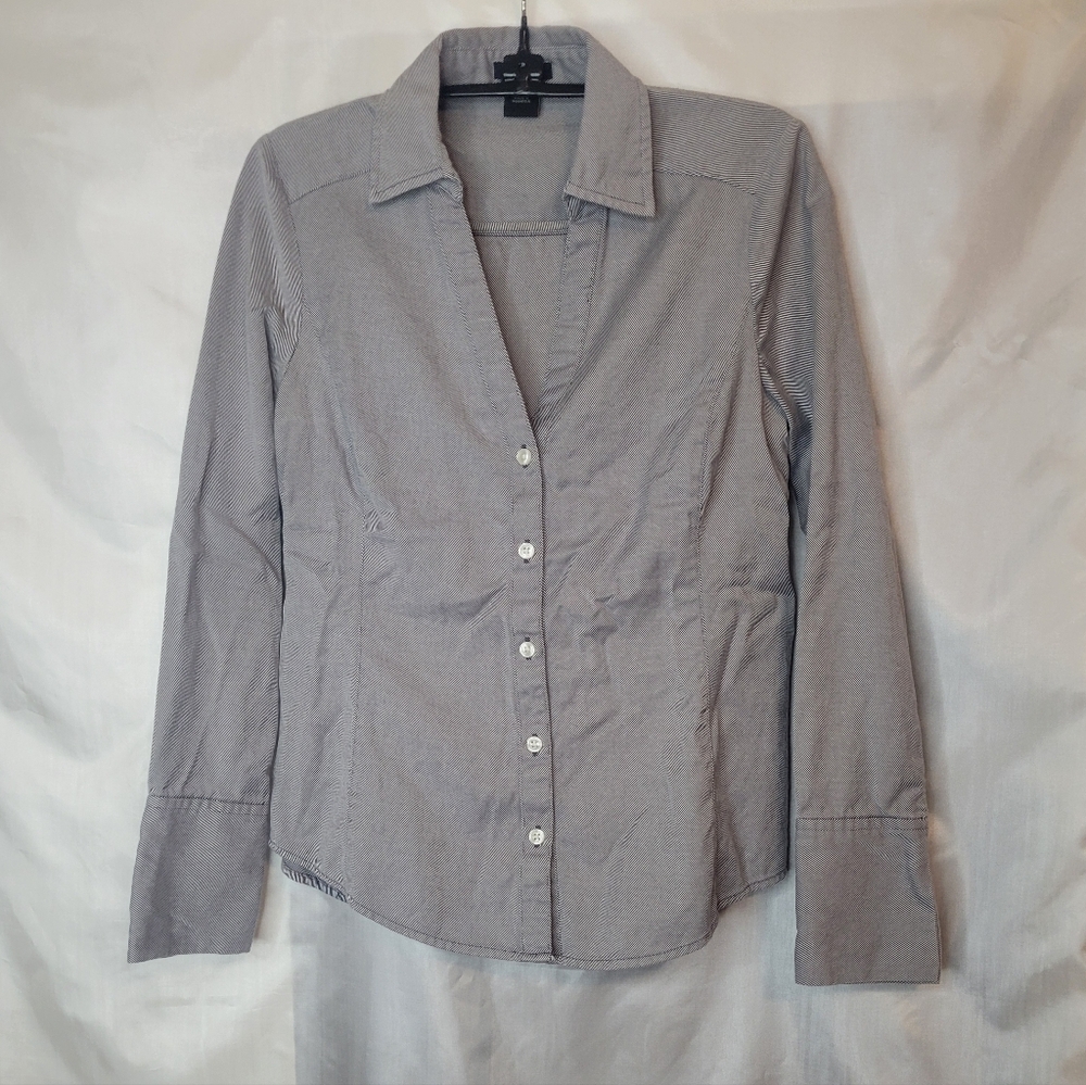 Ann Taylor button down diagonal pinstripe shirt